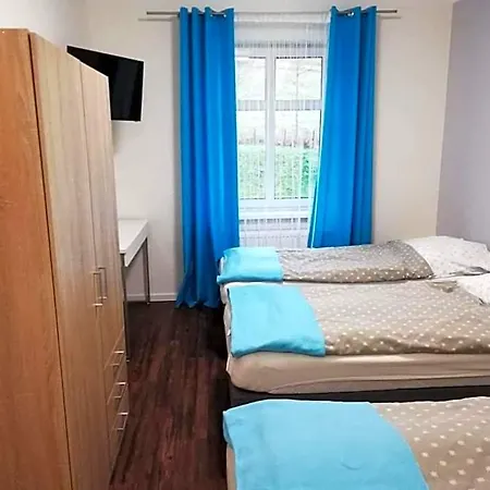 Wiktoria Hotel *